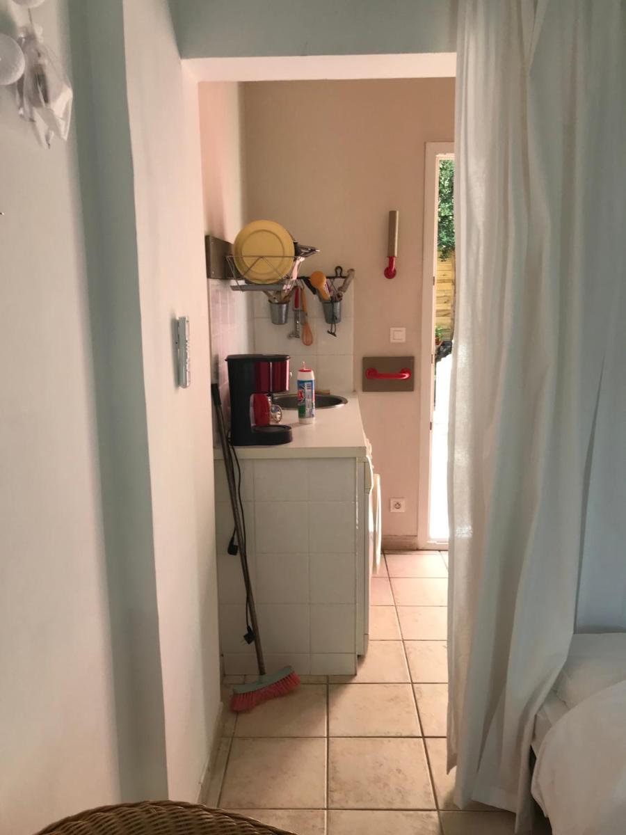 SOURCE D'HARMONIE L'Écureuil Terres Rouges La Rocaille l'Olivier - Housity