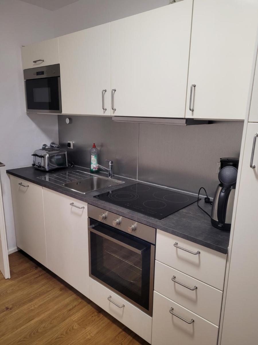 Schöne, gemütliche möblierte 2 Zi Wohnung in RGB - Housity