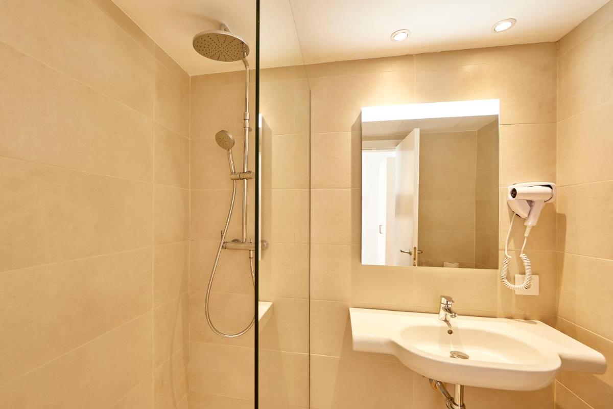Un baño de Hotel Ilusion Moreyo - Adults Only