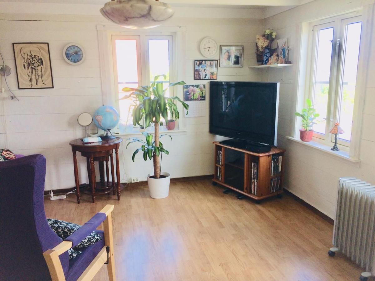tau bed and breakfast - Housity