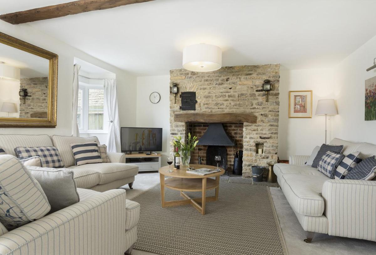 Upper End House - Housity