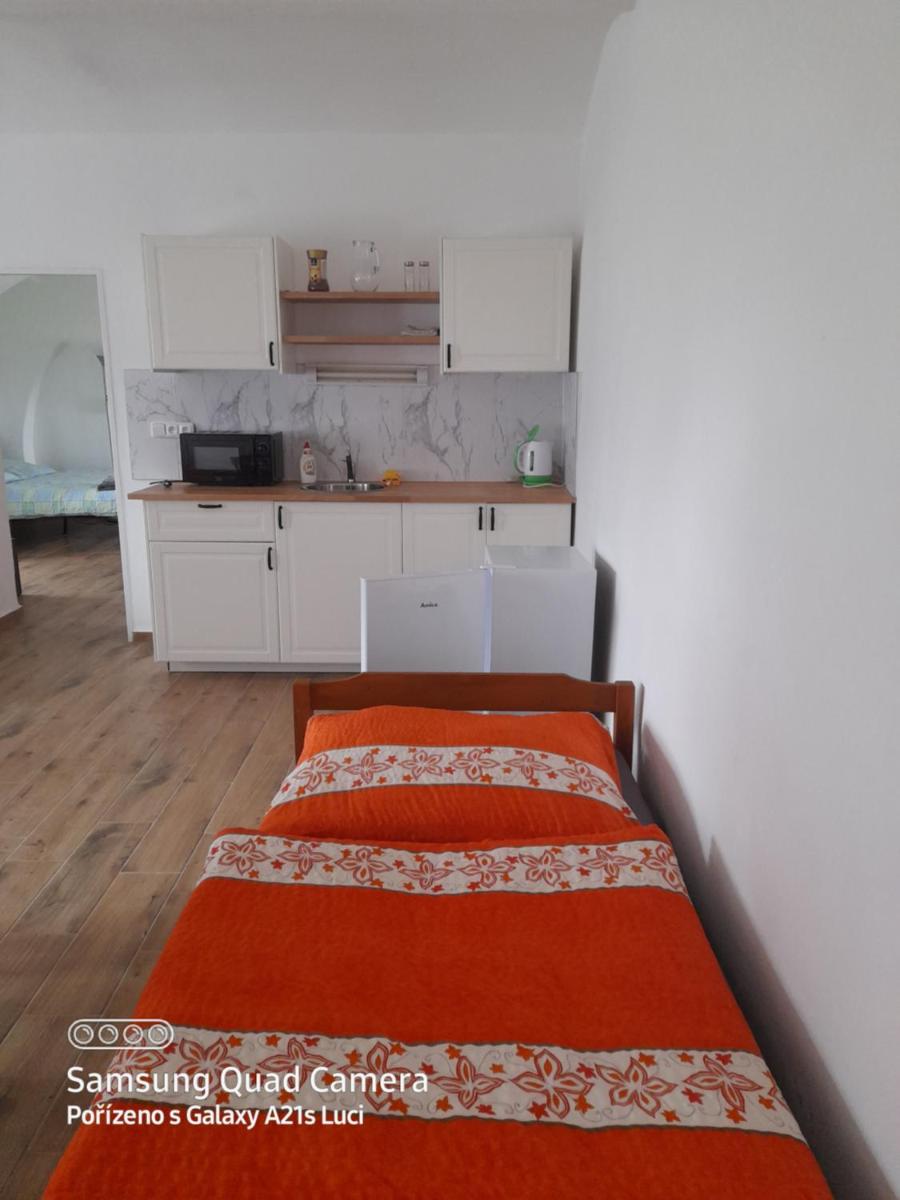 Kojan - Housity