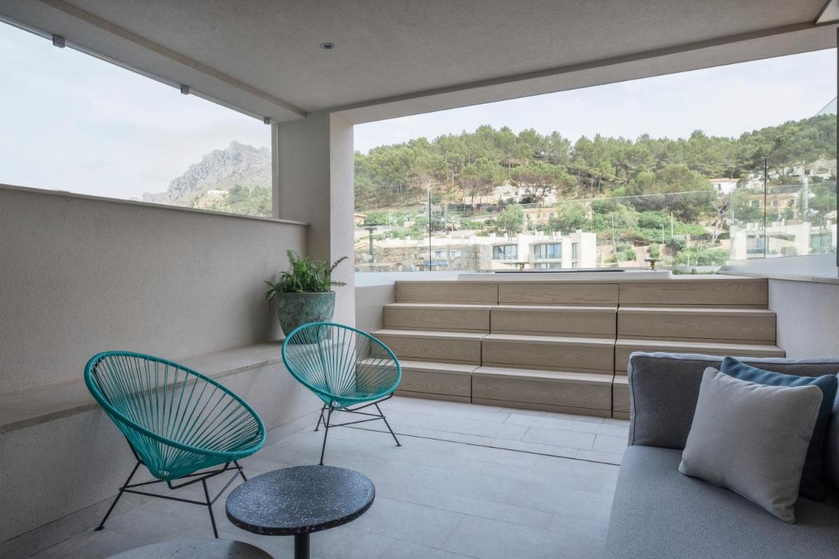 Un balcón o terraza de El Vicenç de la Mar - Adults Only - Over 12