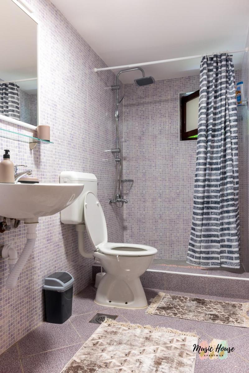 Music House Apartment - Housity