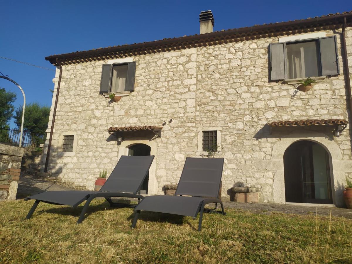 Casale Fonte Dolfa - Short rent nel bosco del Matese - Housity