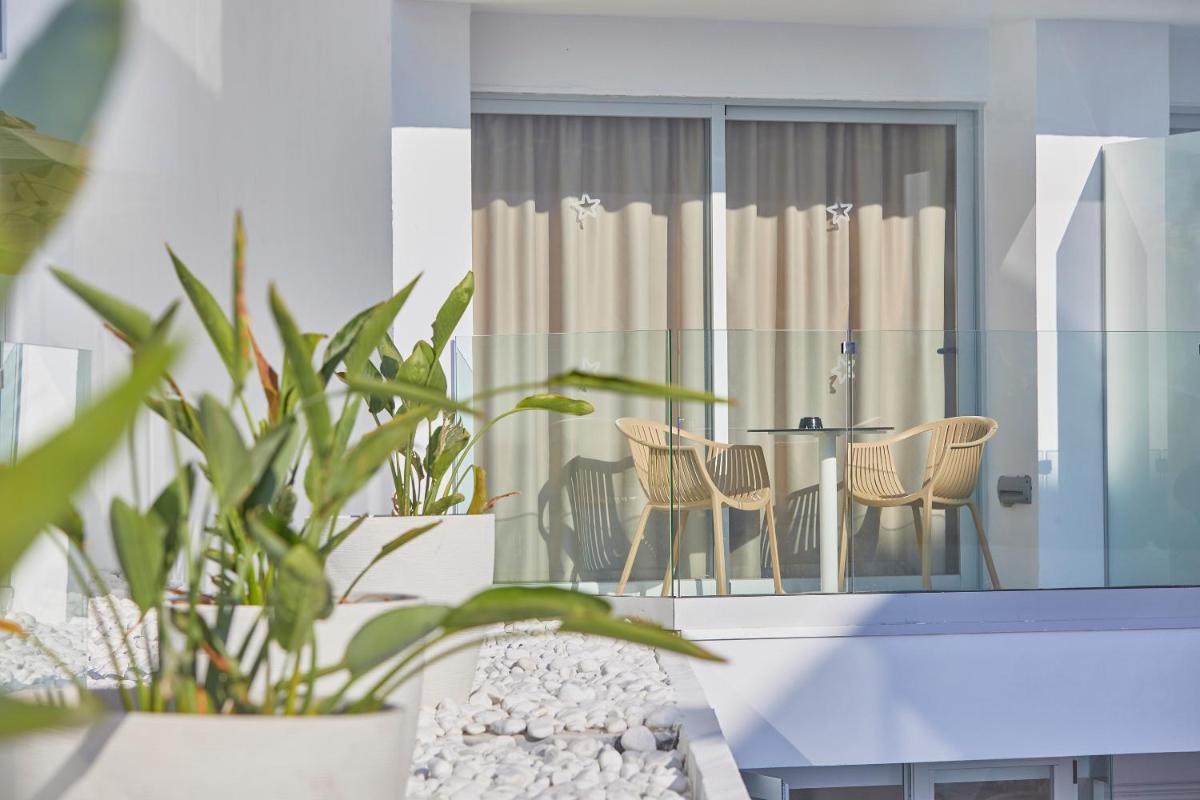 Imagen de la galería de Hotel Ilusion Moreyo - Adults Only, en Cala Bona