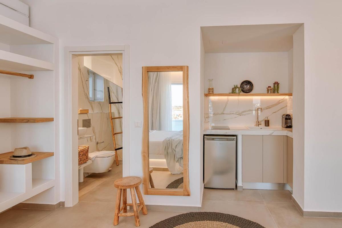 Suitetrails - Nautica Suites-Superior Seaview suite with jacuzzi