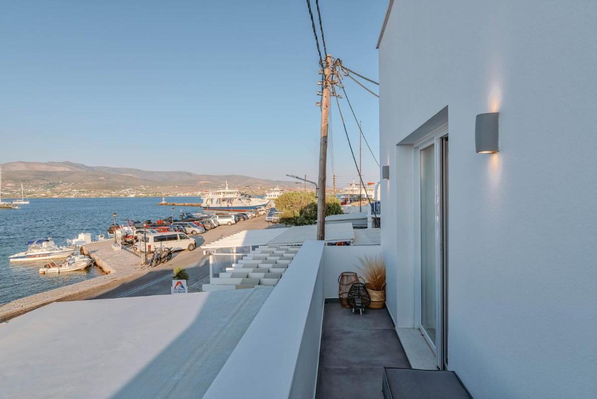 Nautica Suites-Superior Seaview suite with jacuzzi - Housity