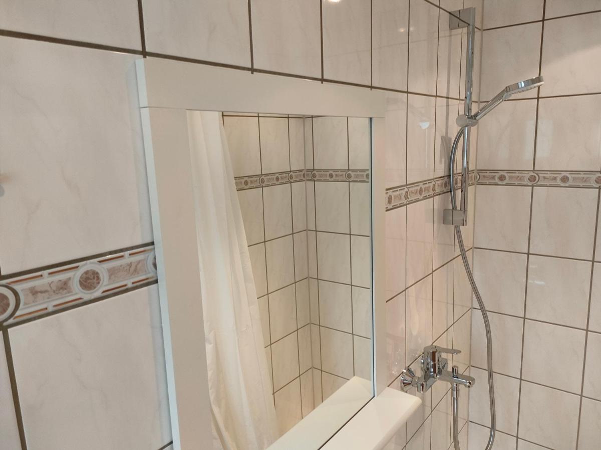 AM BERG Hotel-Restaurant - Housity