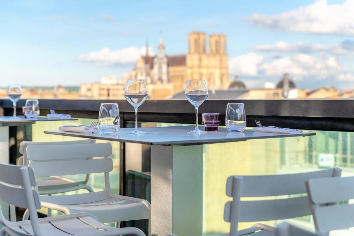 Holiday Inn Reims Centre, an IHG Hotel - Housity