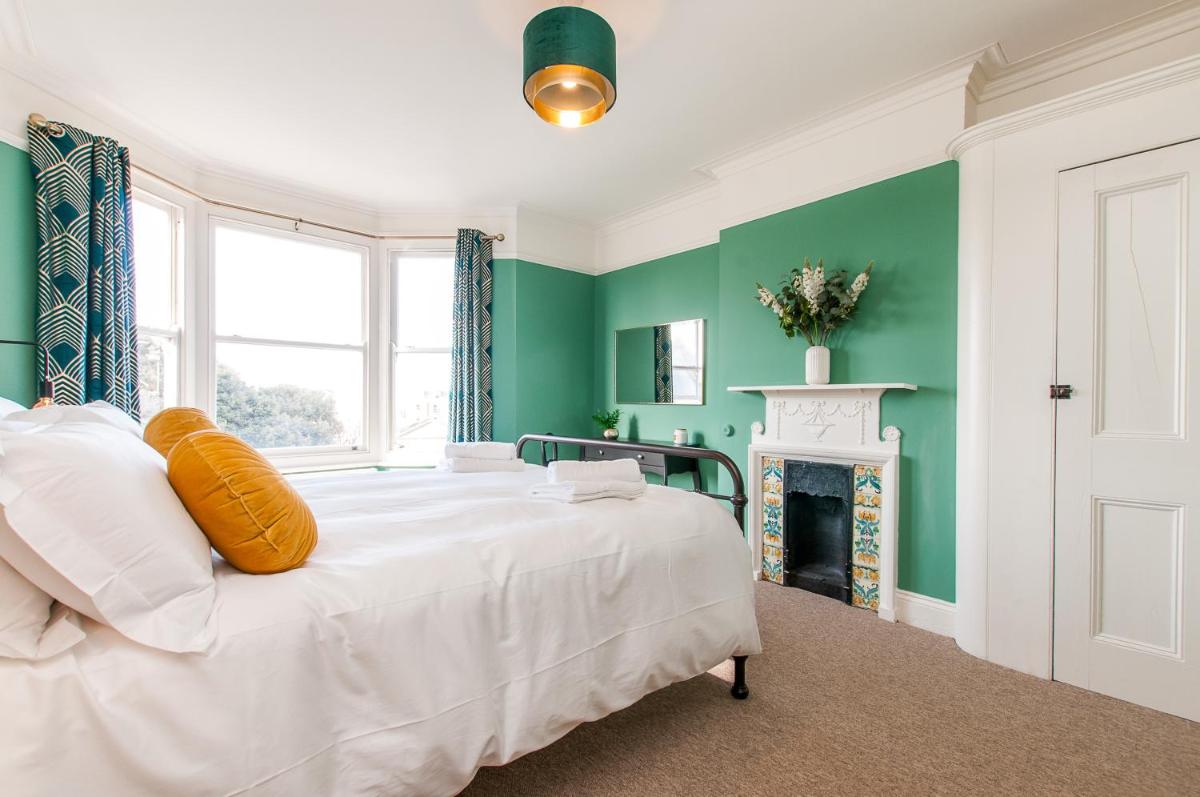 Suitetrails - Queen Palm Apartment - Margate - 3 mins walk to beach