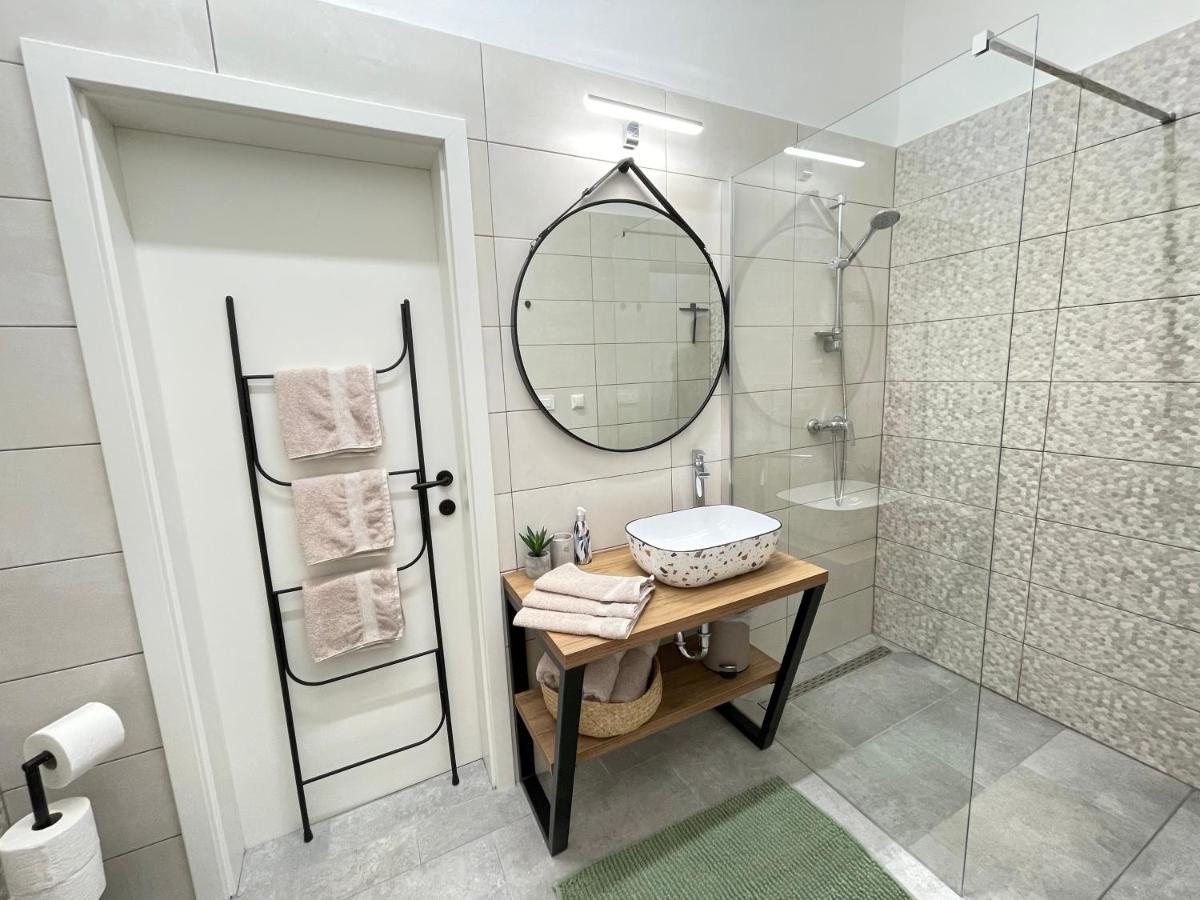 House Runa Porec - Housity