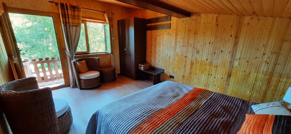 Cabana cu pesti - Housity