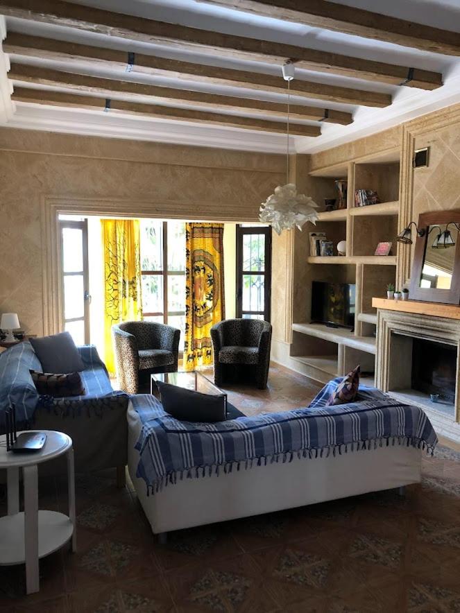HIGOS CHUMBOS, CASA RURAL COMPARTIDO - Housity