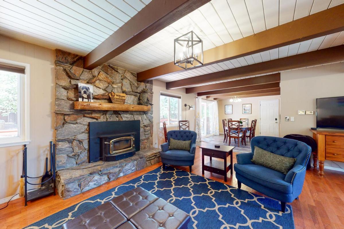 Grizzly Mountain Getaway - Housity