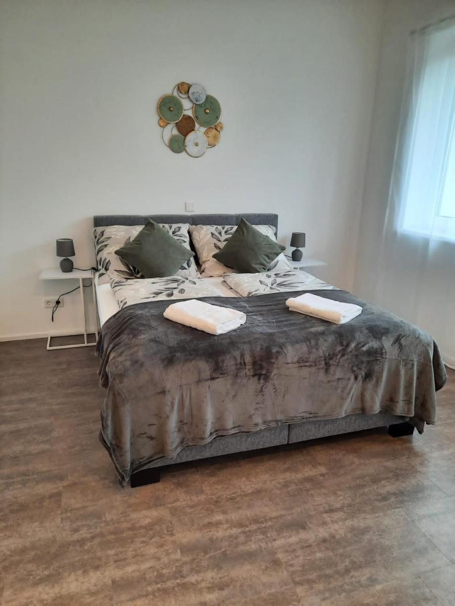 Ferienwohnungen Winzergasse - Housity