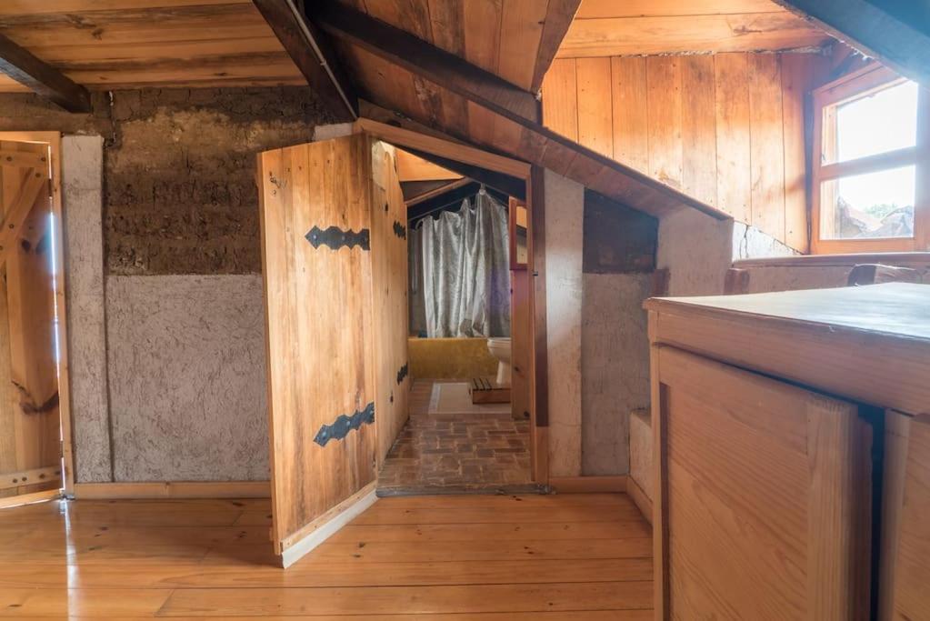 Private Wooden Flat, Central San Cristobal! - Housity