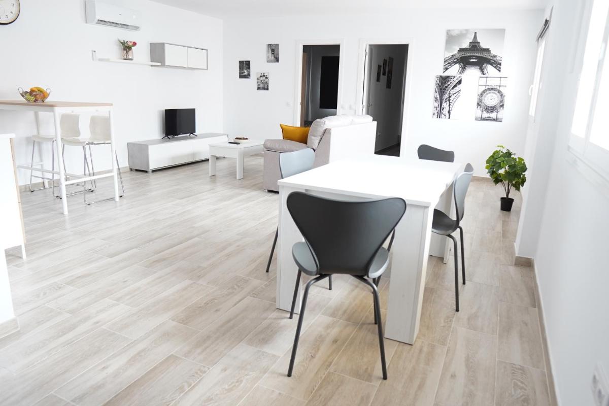 APARTAMENTOS TURÍSTICOS SAN MIGUEL ARCÁNGEL, S.L. - Housity