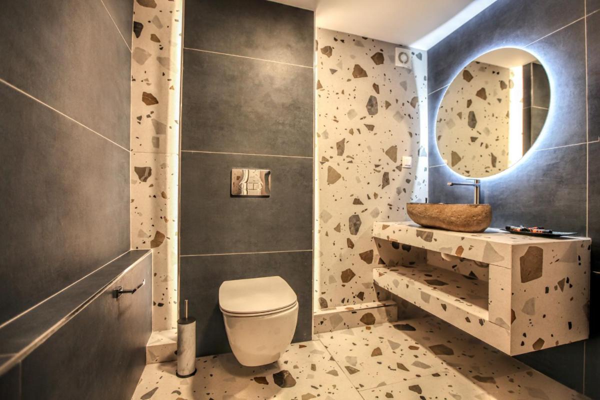 Avli Luxurious House - Housity