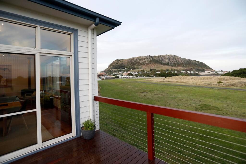 Stanley Beach House with Stunning Nut Views! - Housity