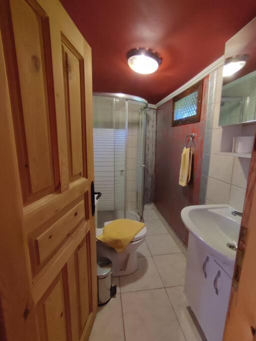 Tiny House Ceviz Kayaköy Jungle Camping - Housity