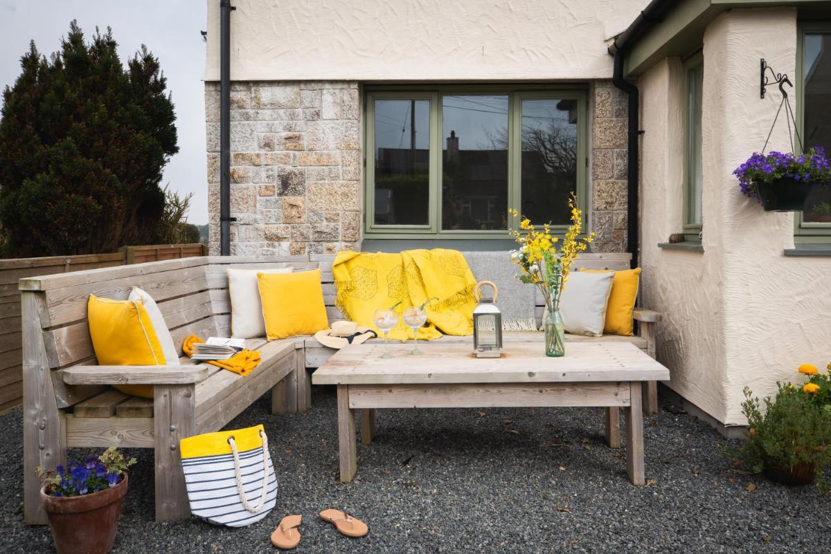 Beech Tree House - Housity