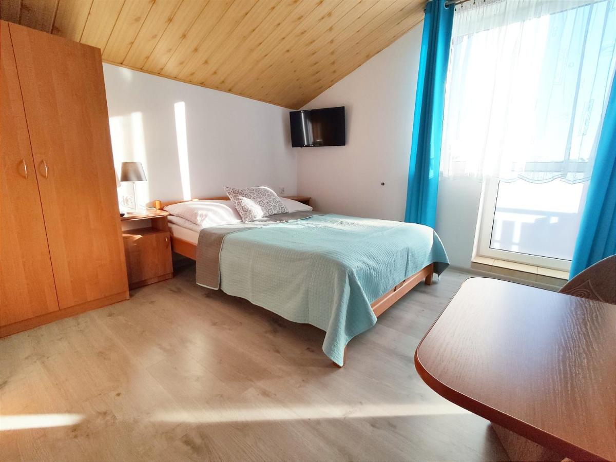 Pokoje gościnne u Mirki - Housity
