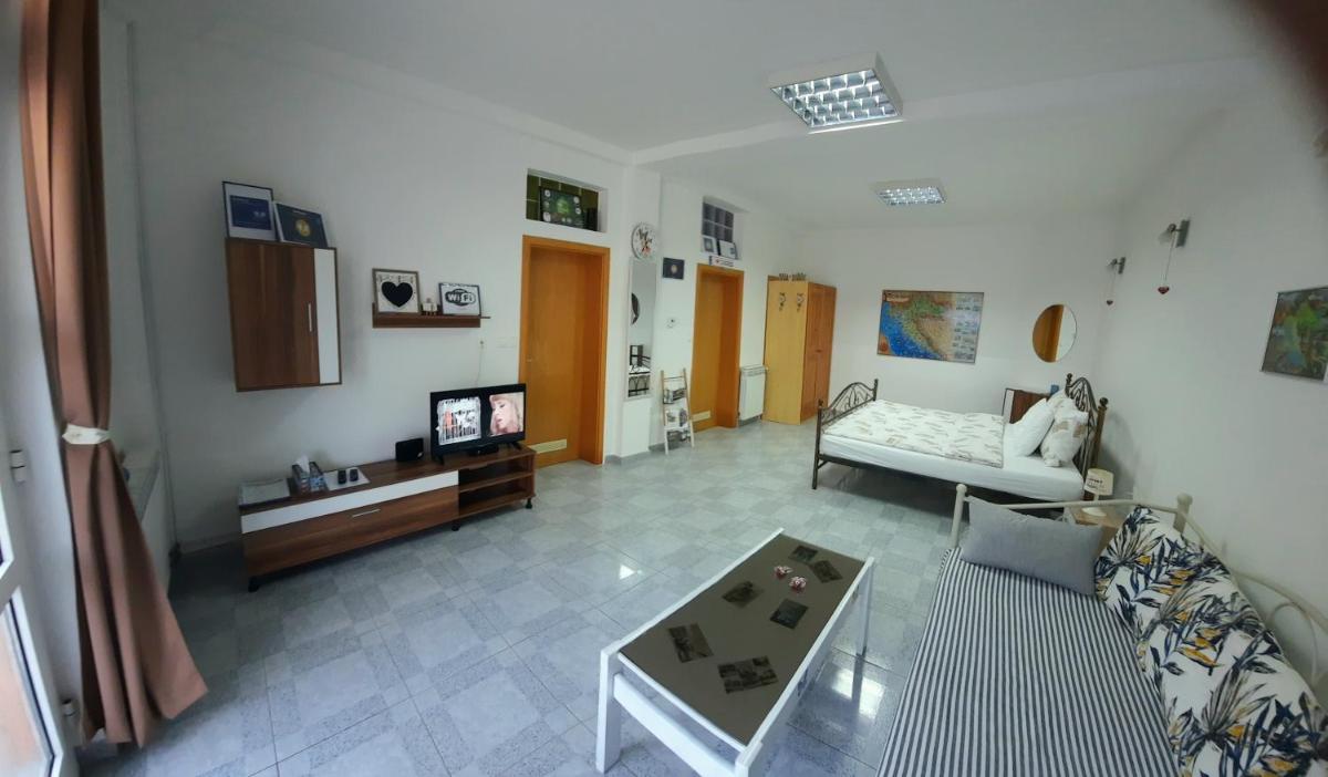 Suitetrails - Studio Apartment David