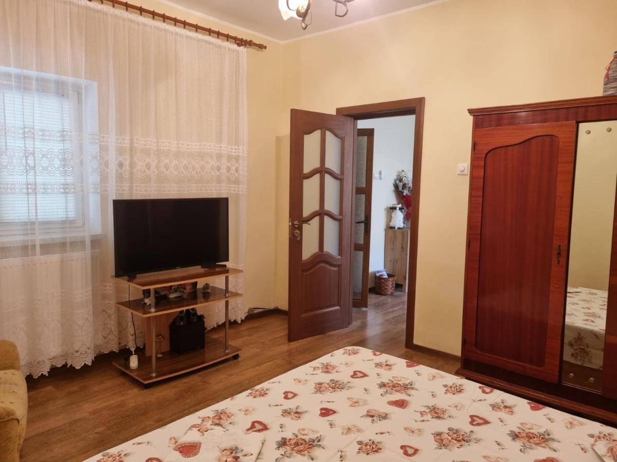 Nec House - Housity