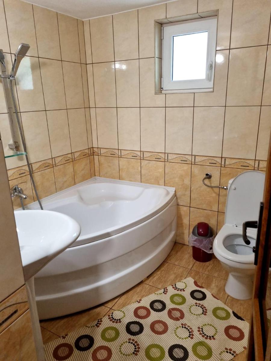 Nec House - Housity