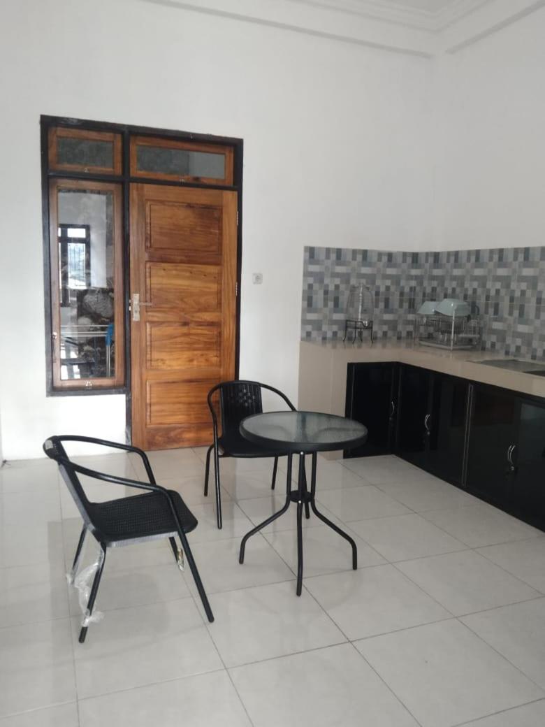 Homestay Holi Lestari - Housity