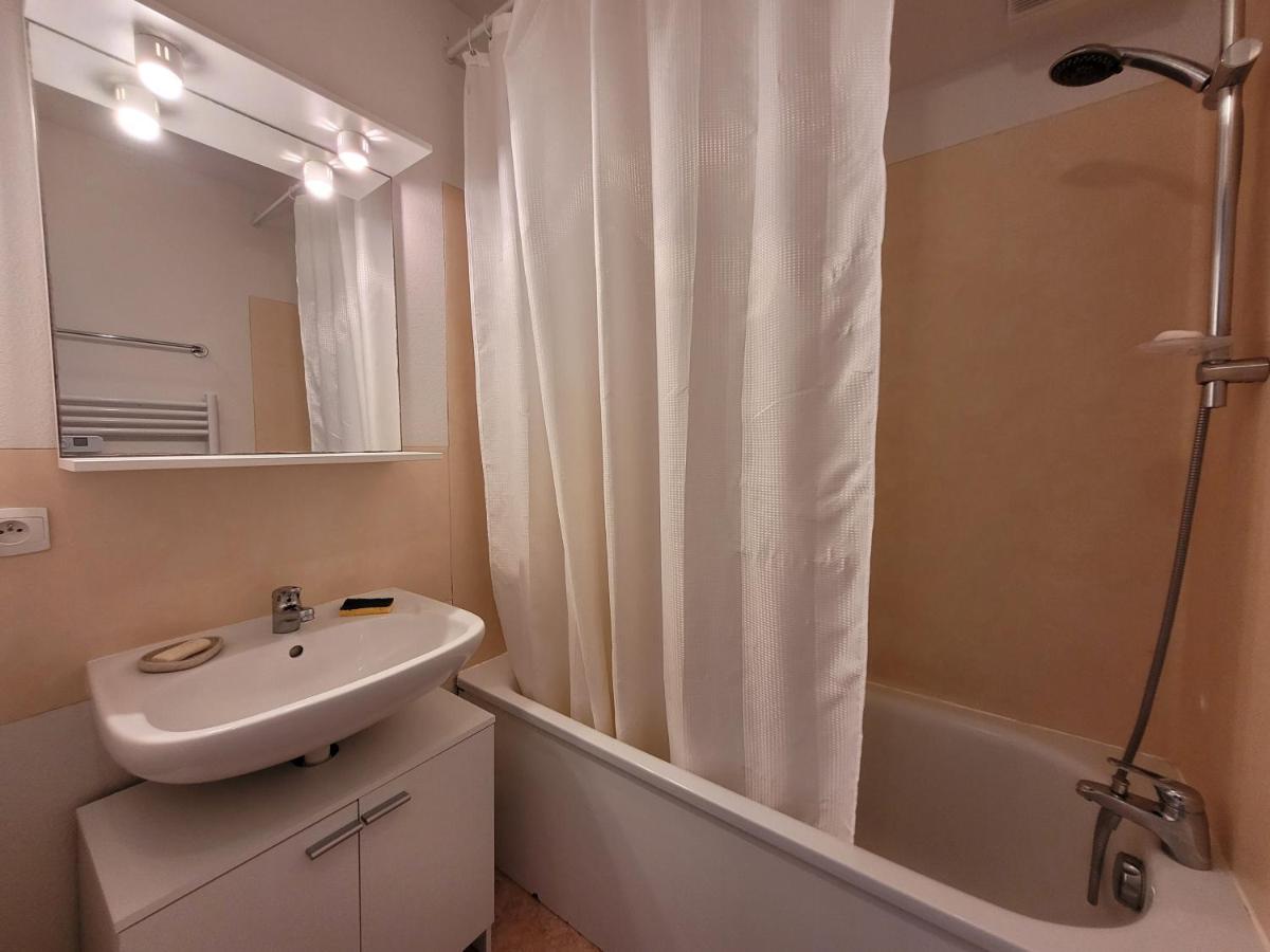 Appartement 6 places proche plage et avec piscine - Housity
