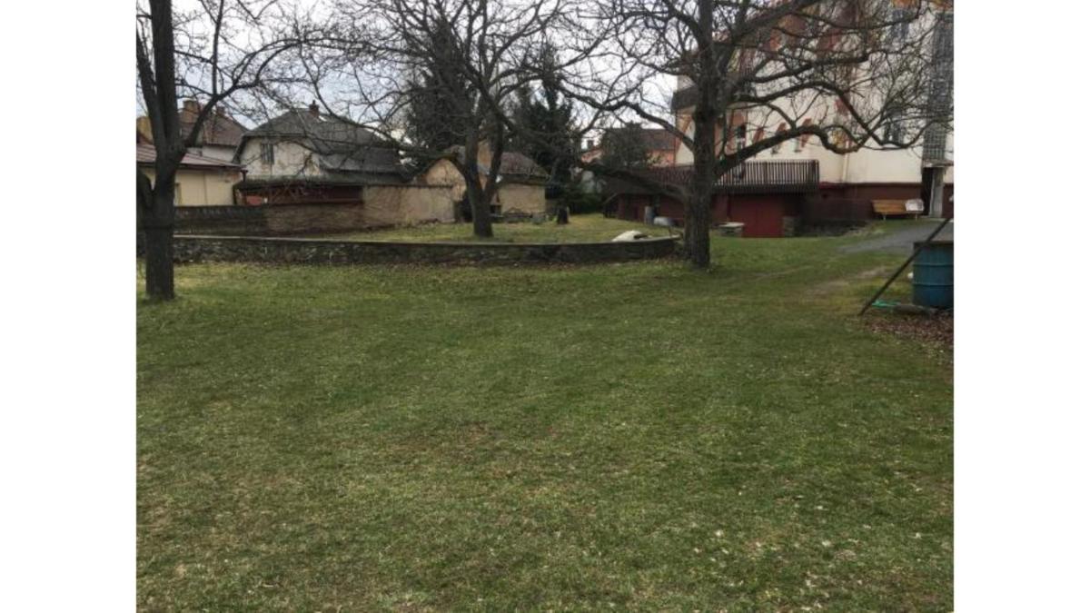 KEMP a stanování na faře - Housity