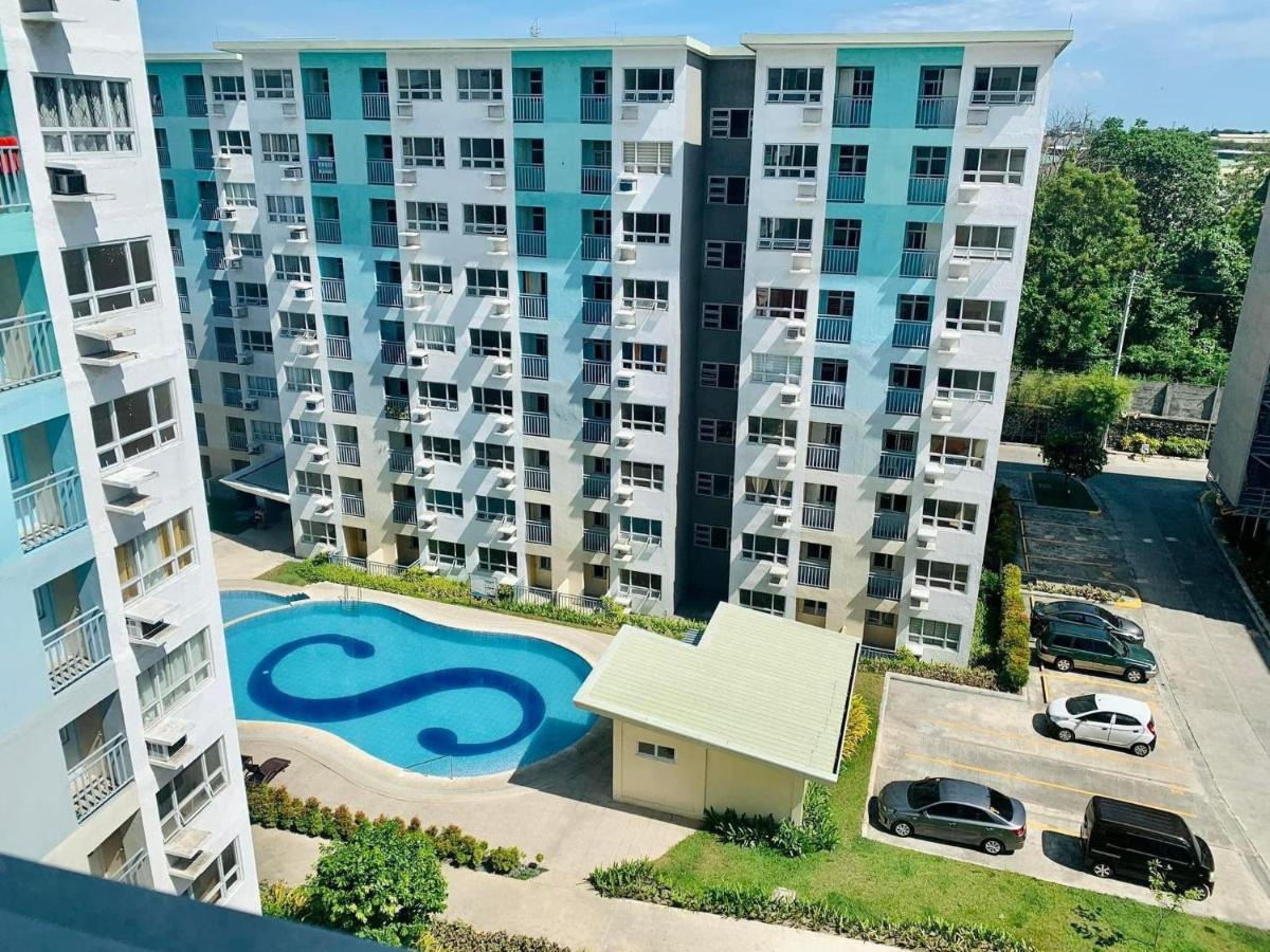 Suitetrails - Newly Turned-Over 2-BEDROOM Condominium Unit FULLY FURNISHED w/ Pool