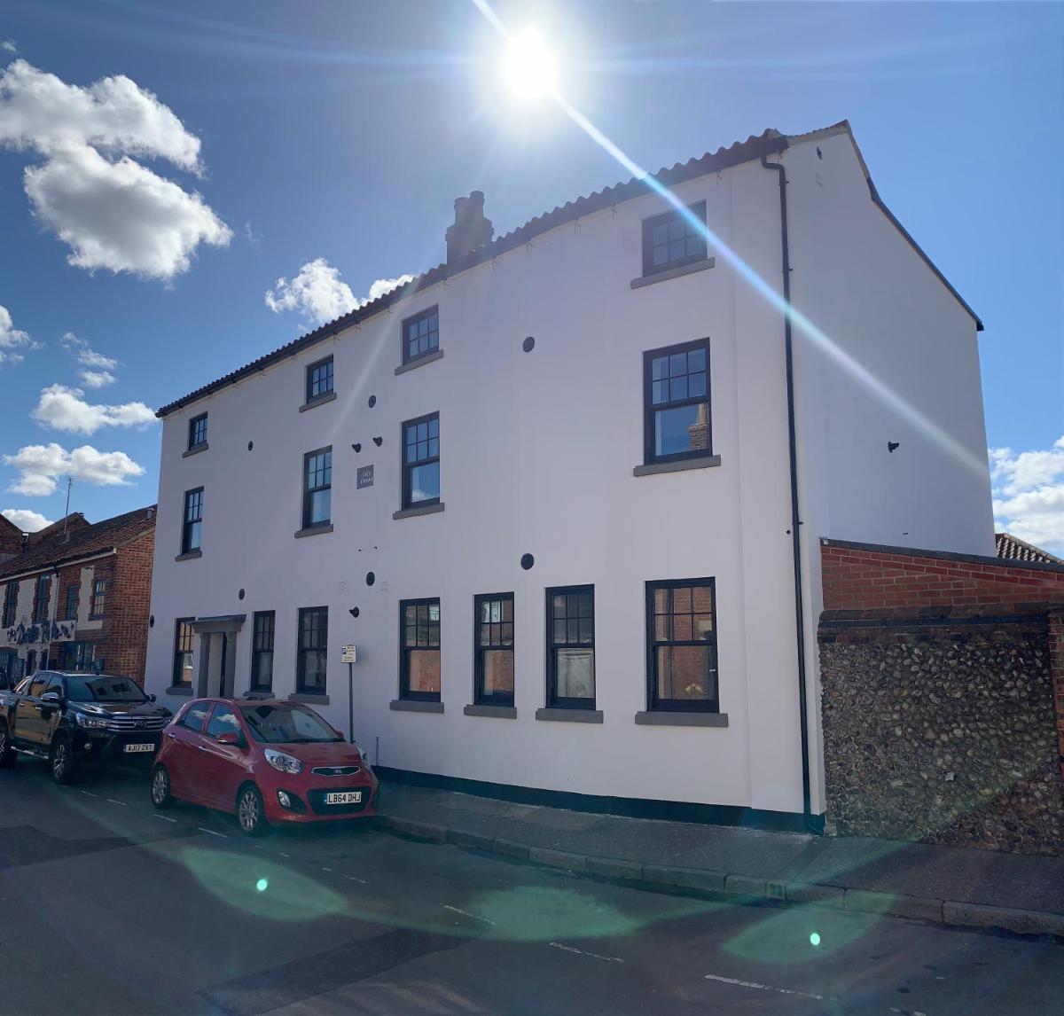 'The View' Penthouse Apartment Number Four Lees Terrace - Housity