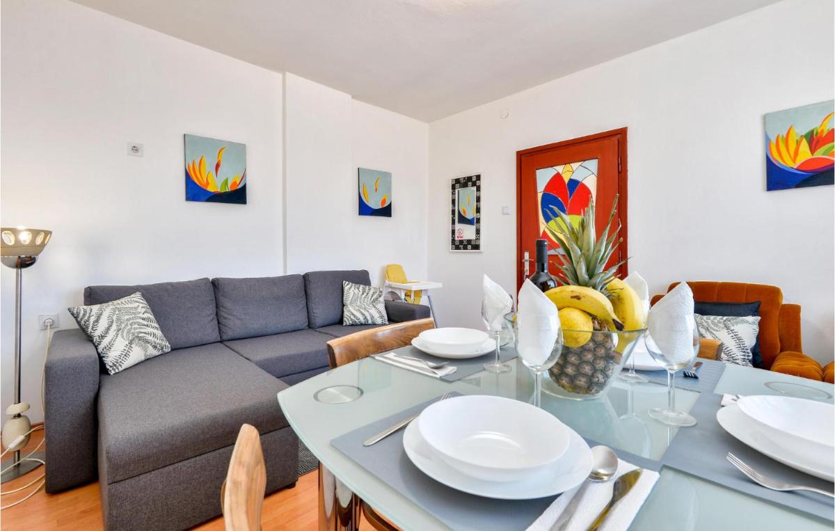 Nice Apartment In Grabrovnik With Sauna - Housity