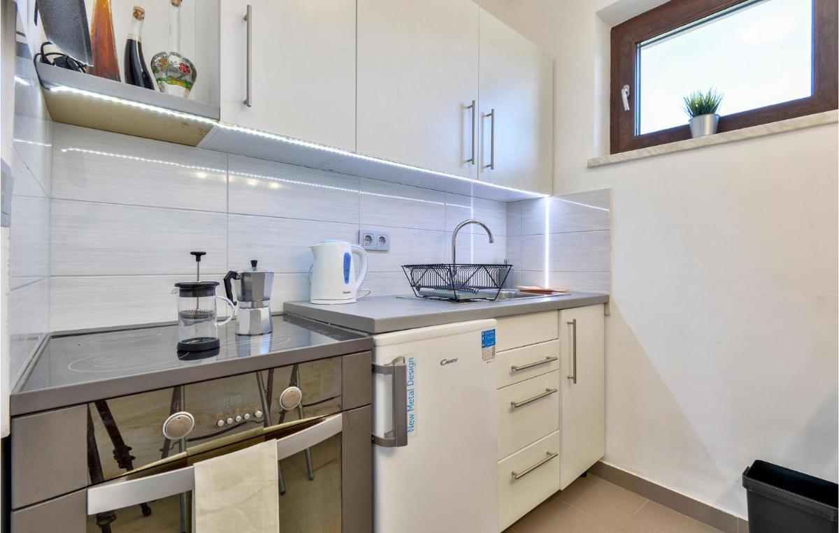 Nice Apartment In Grabrovnik With Sauna - Housity