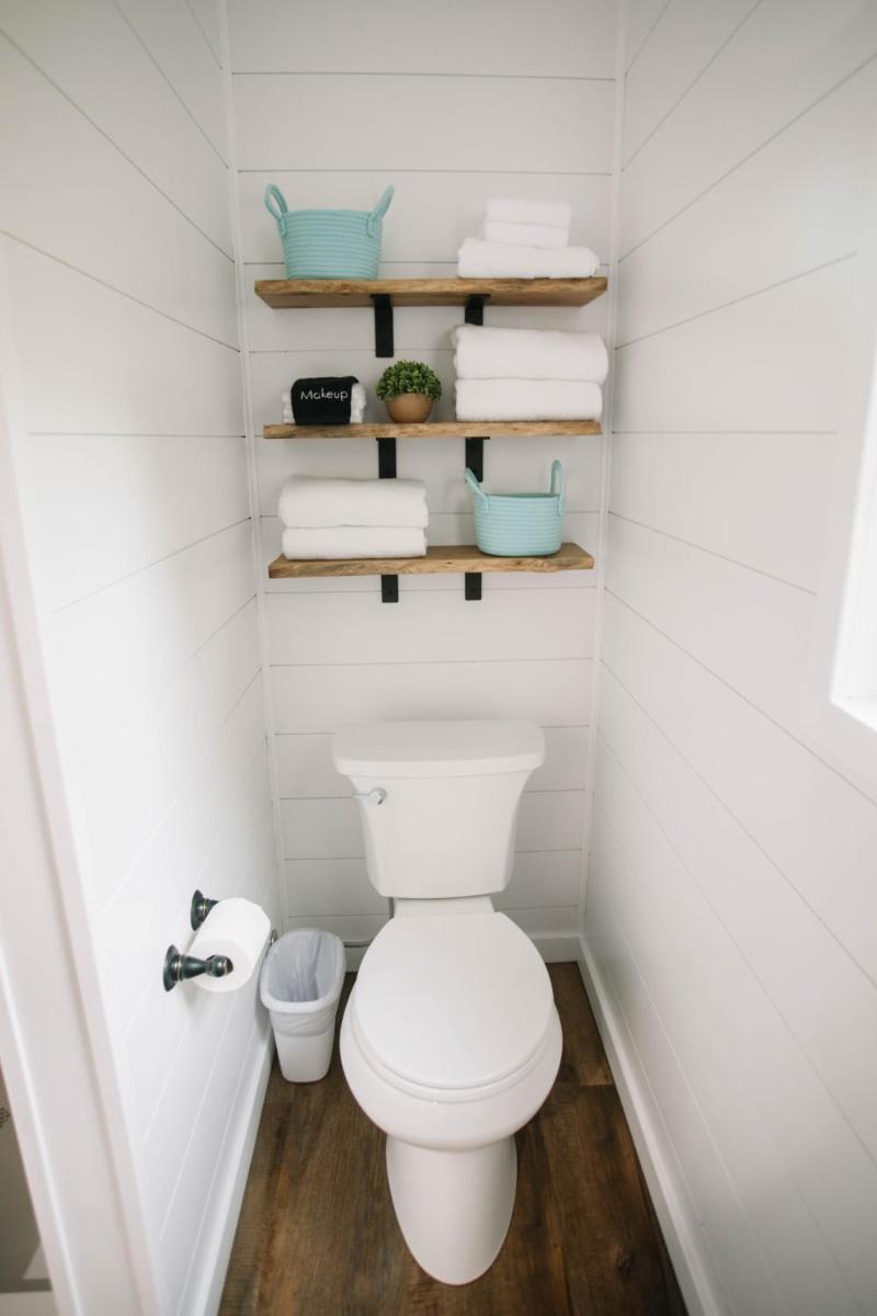 New Tiny Home on 250 Acre Dairy Farm Near Ark - Housity