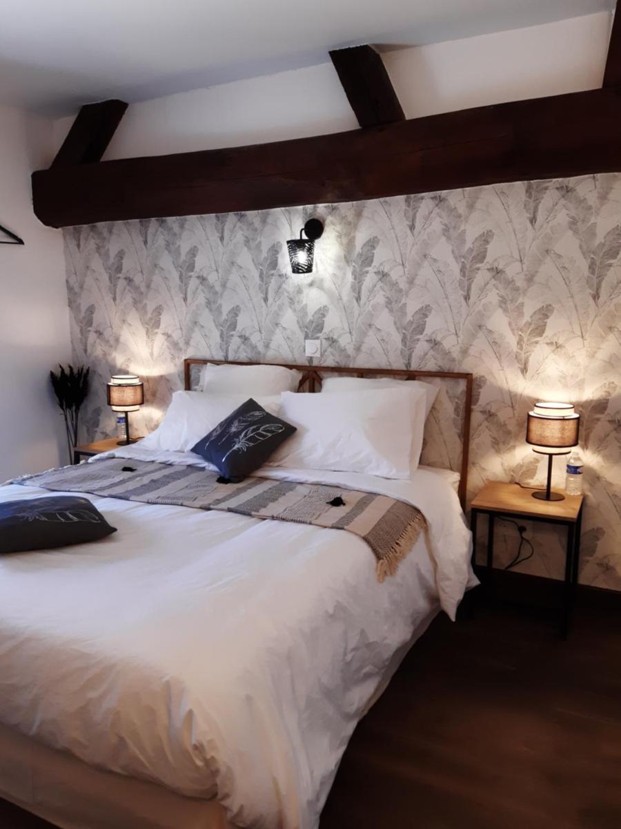 Au Charme de l'Eure - Housity