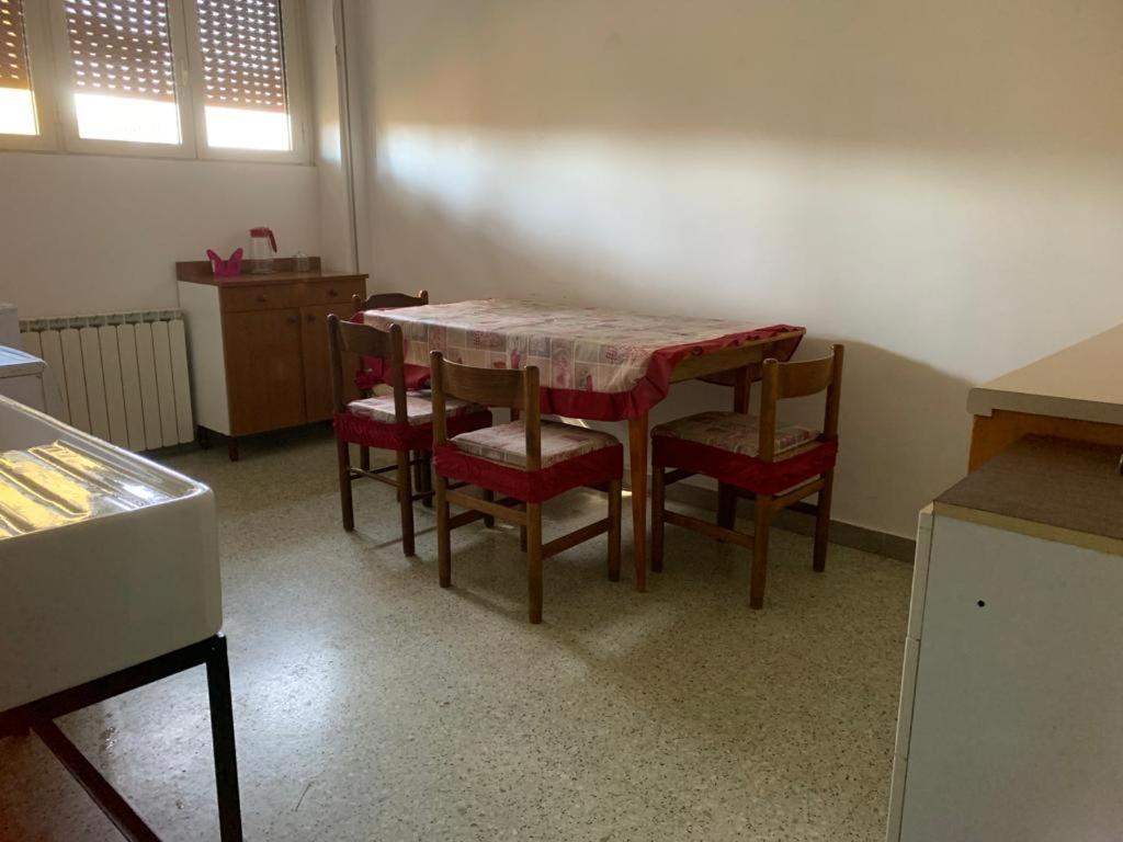 PINETA HOUSE - Housity