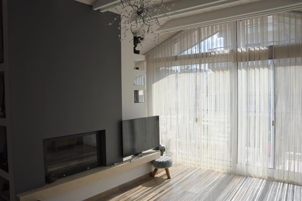 Eliolouste sophita scandinavian aisthetikes - Housity