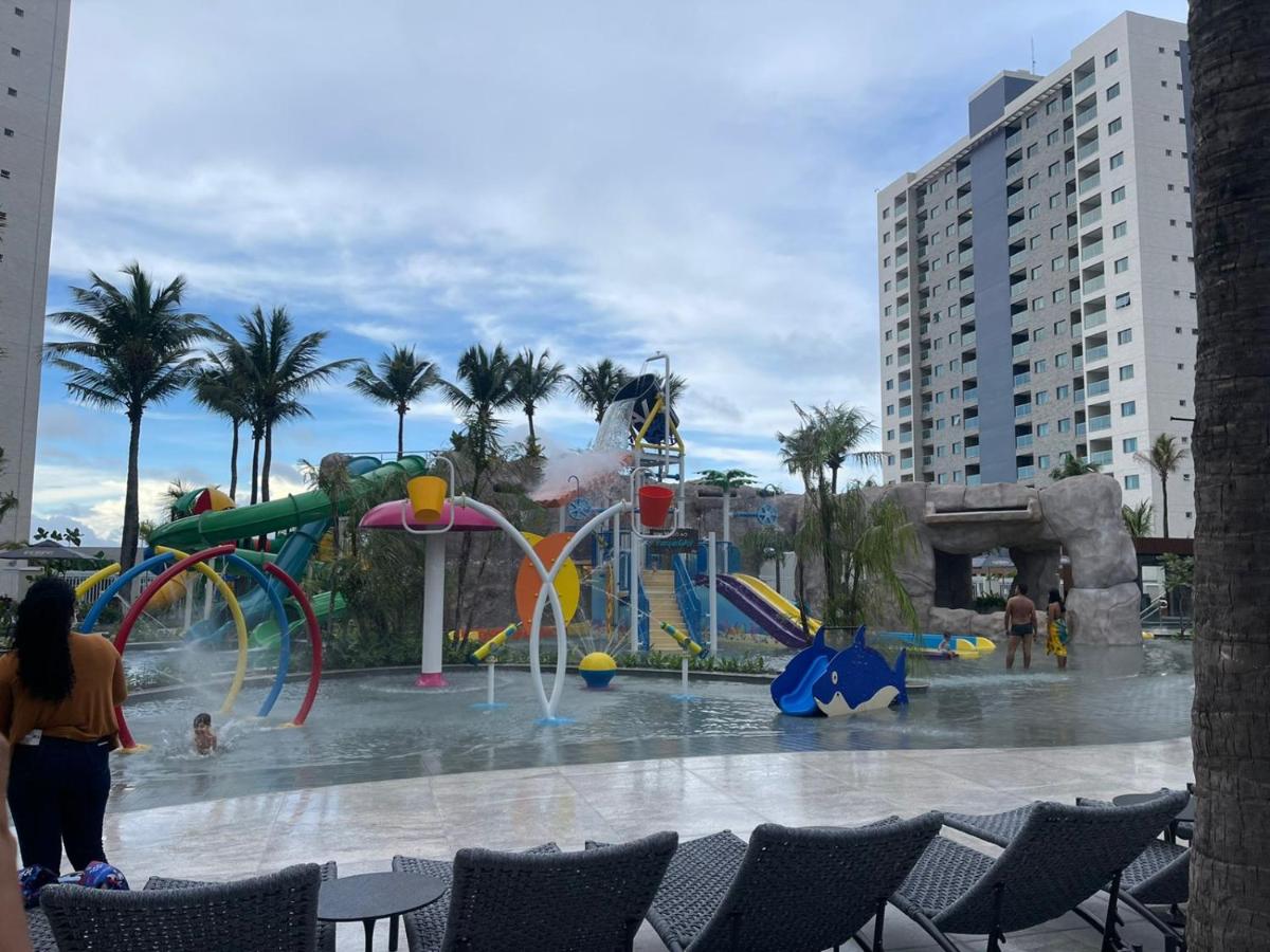 Belíssimo Apartamento no Salinas Premium Resort - Housity