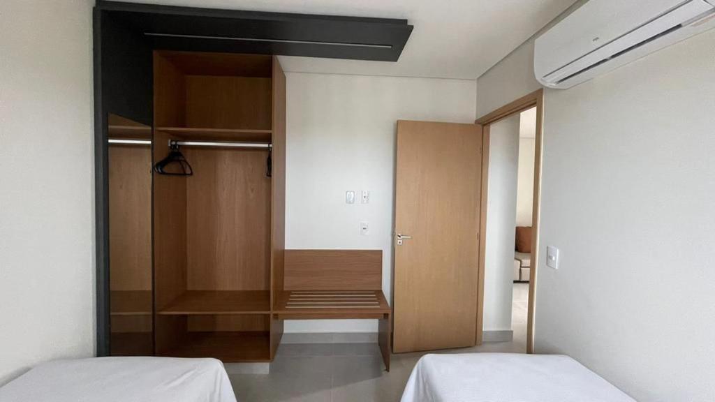 Belíssimo Apartamento no Salinas Premium Resort - Housity
