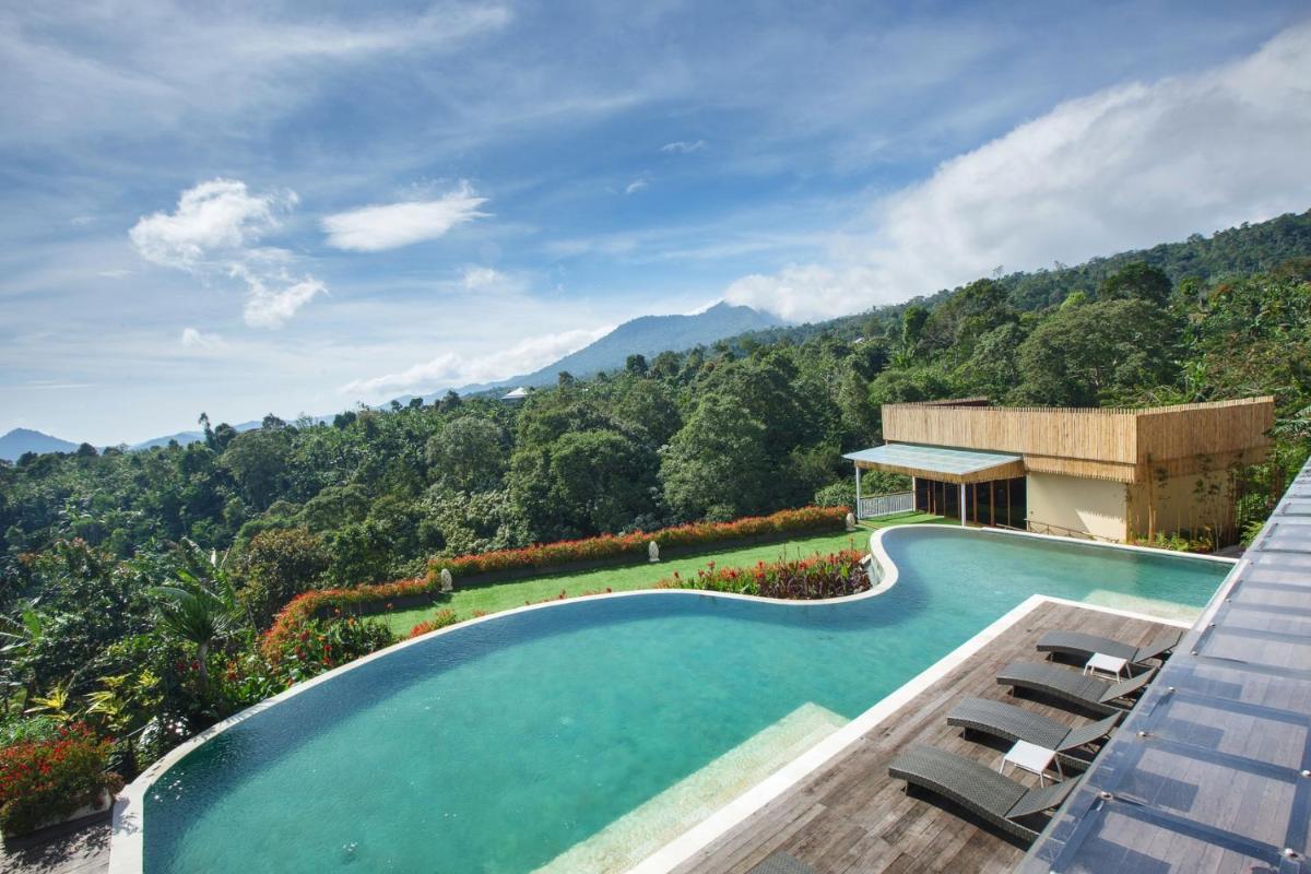 Suitetrails - Giriwood Hotel & Villa