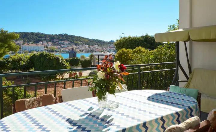 Lux Trogir - Housity