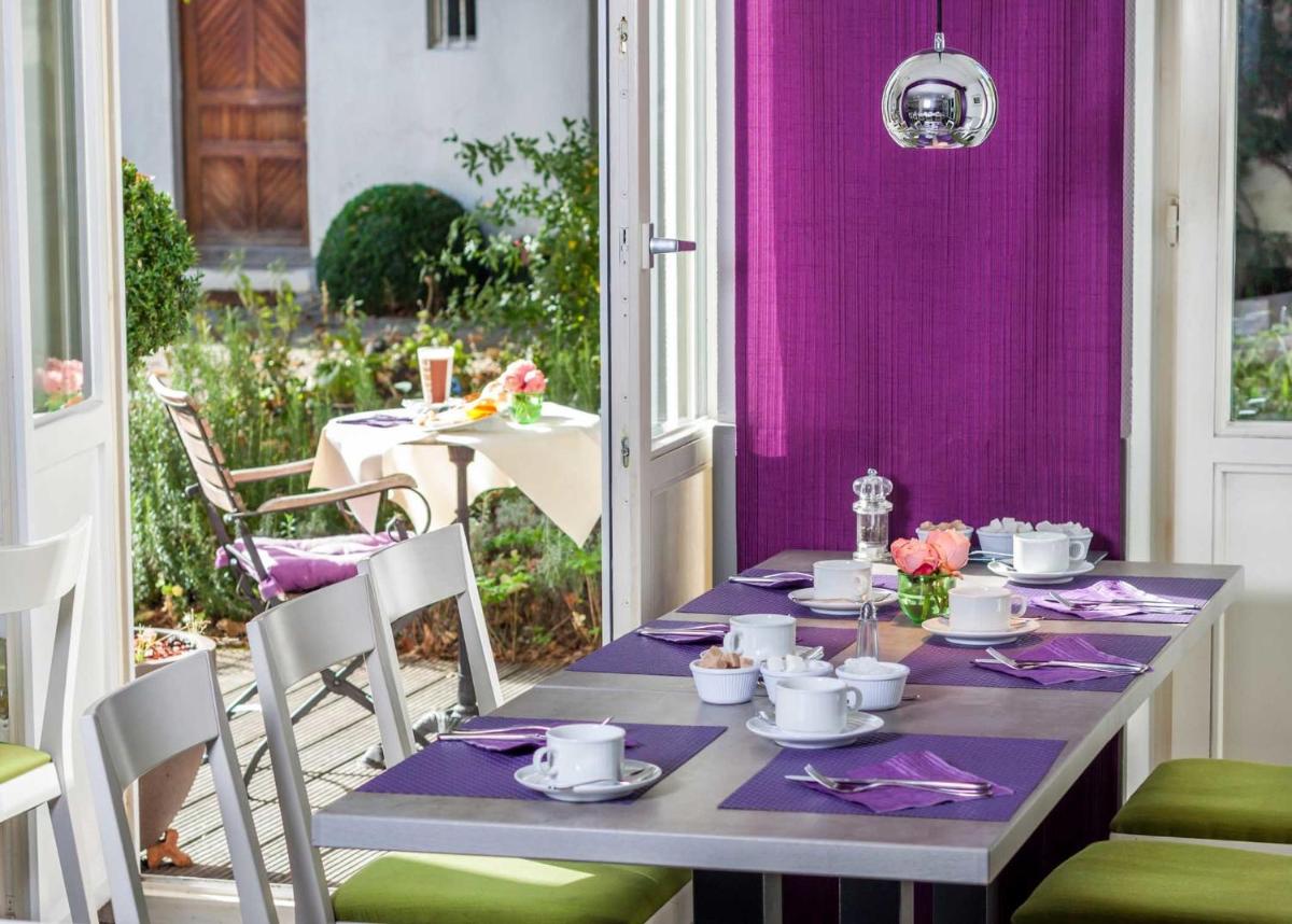 Hotel ZweiLinden Meckenheim Bonn - Housity