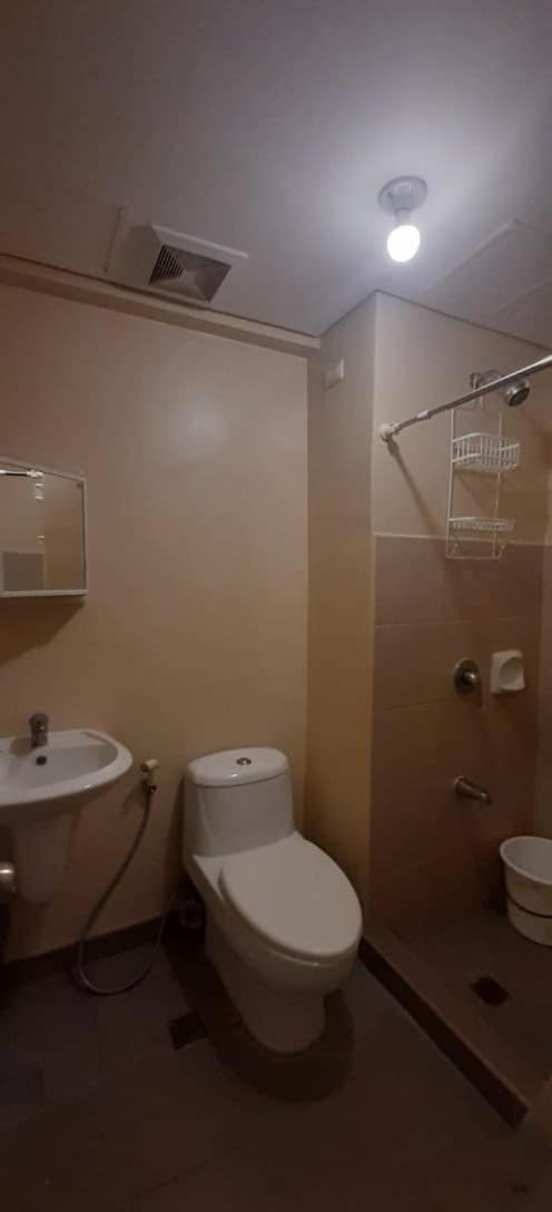 A’s Condo - Housity