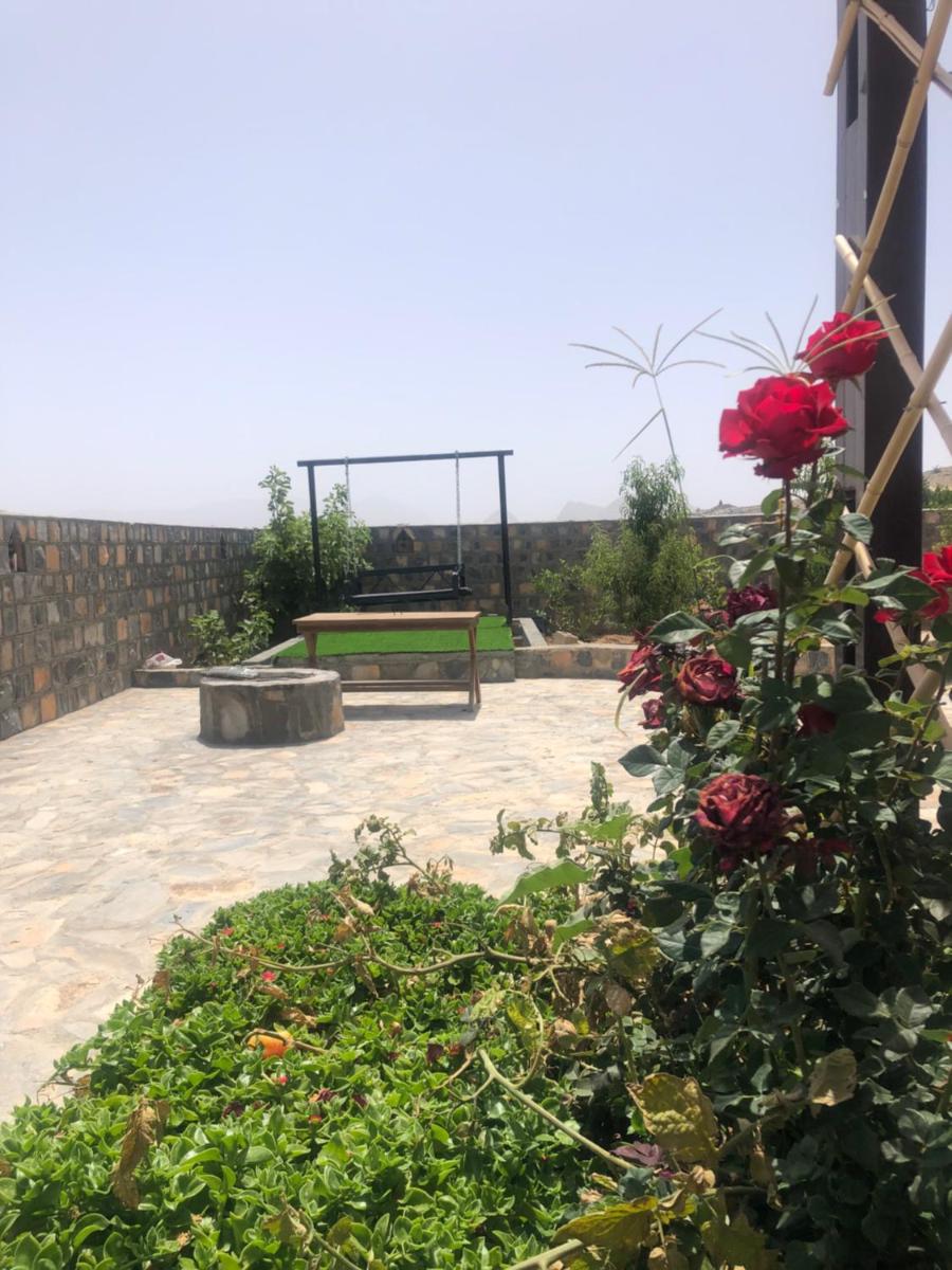 Sab Bani Khamis House - Housity