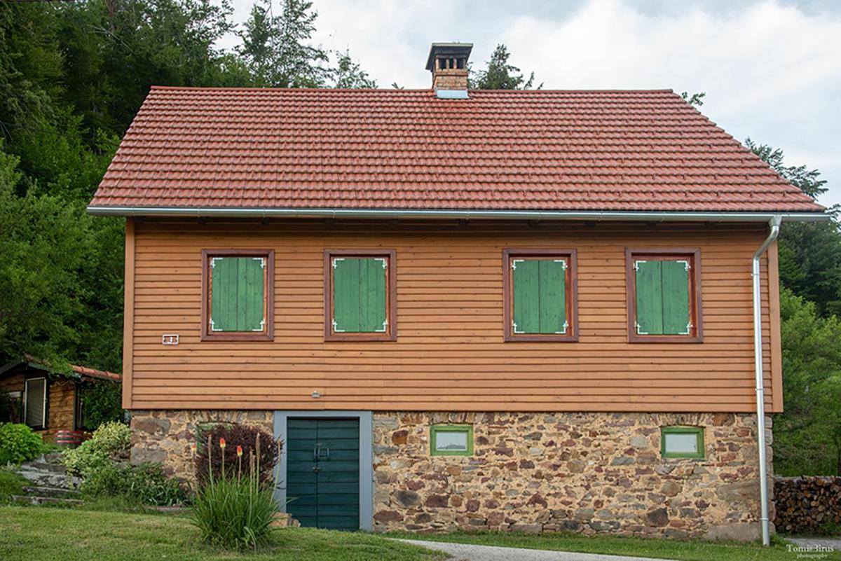 Kuća za odmor ''Julka'' - Housity