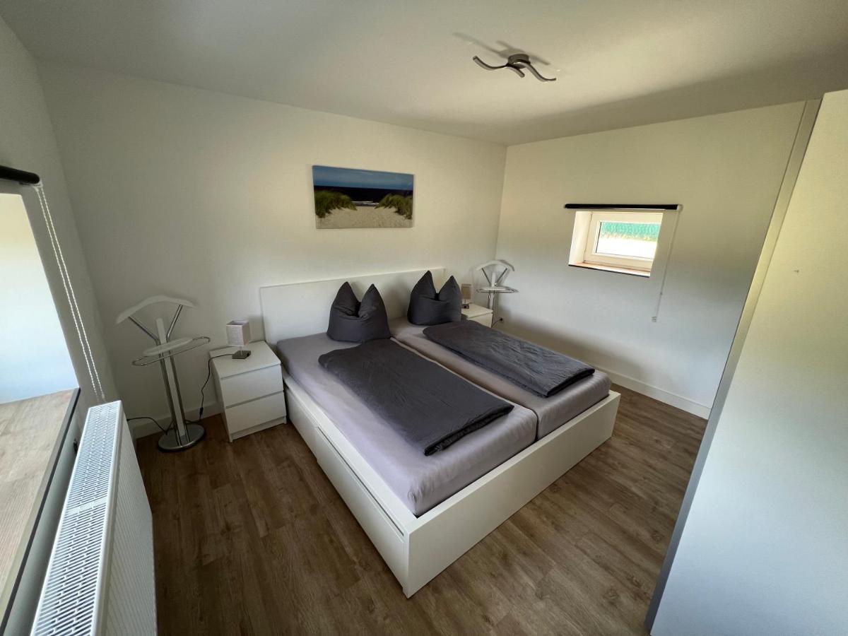 Bungalow 4 Schlafzimmer 8 Personen Parkplatz Grundstück Garten - Hizvo